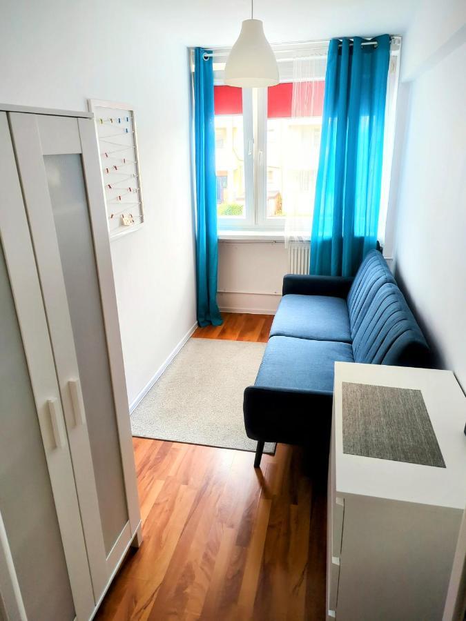 Ursus Rooms-Self Check-In Varşovia Exterior foto